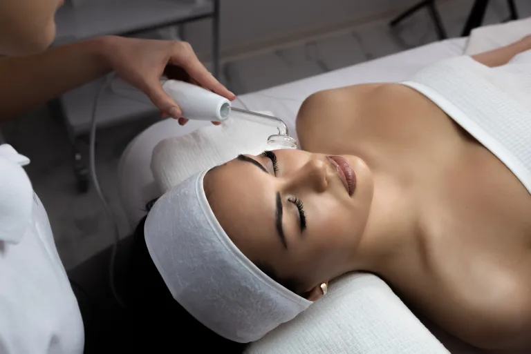 Reviderm tretman lica (50 min)